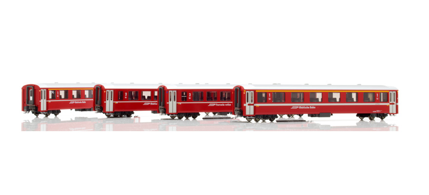 4 Carrozze passeggeri Ferrovia Retica