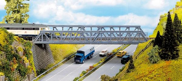 Ponte a travi metalliche