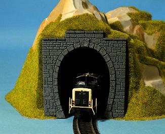 Portale per Tunnel, Binario singolo
