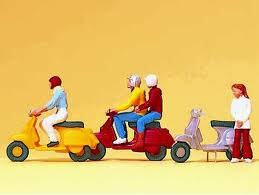 Vedi Scheda Preiser 10128 - Scooteristi in Vespa Scala H0 Preiser - Scala  H0 