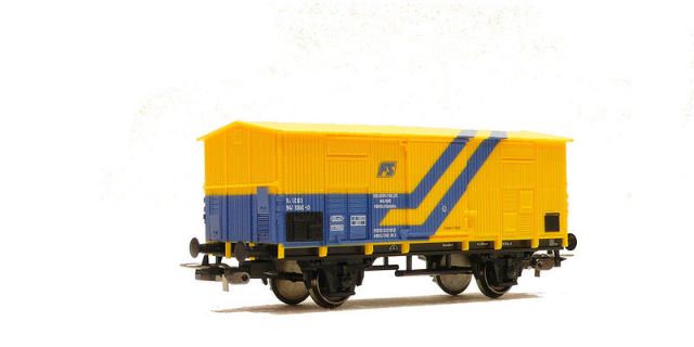 CARRO CHIUSO FS