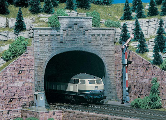 1 portale tunnel 2 binari