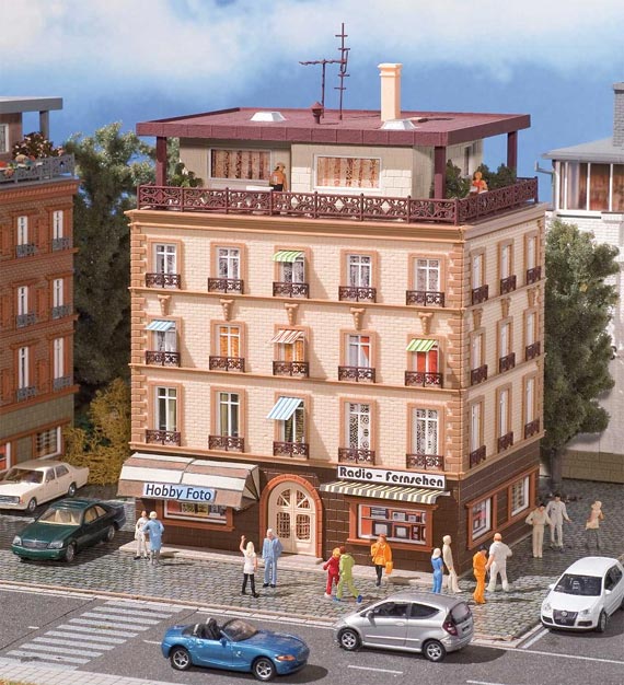 Edificio con attico