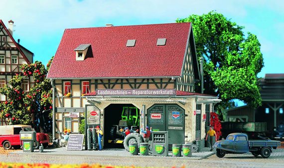 Macchine agricole officina di riparazione