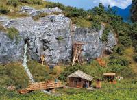 Vedi Scheda Faller 272532 - Capanna di caccia con loggia Faller - Scala  N 