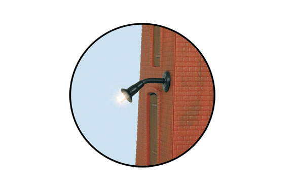 N lampada da muro antica